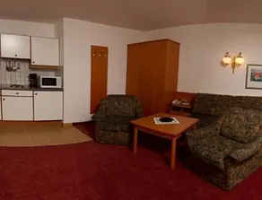Apart Julia - Image 2