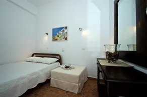 Marias Guesthouse - Image 4
