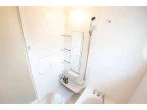 Invest House - Image 3
