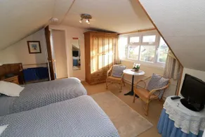 Sunnyside - Image 5