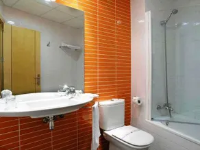Cross Hotel Elorz - Image 4