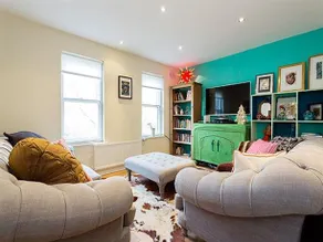 Veeve 2 Bed Maisonette Wontner Close Islington - Image 3