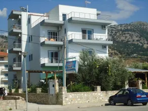 Rondos Hotel - Image 5