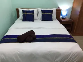 Phoom House - Image 4