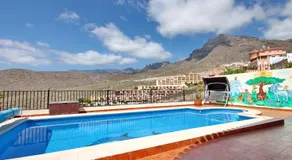 Villa with private pool and magnificent views - Image 3