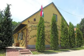 Nagy Magyarország Park - Image 3