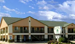 Green Country Inn - Image 3