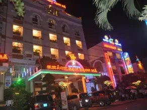 Bach Ma Hotel - Image 2