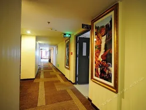 Marriott Star Hotel - Image 3