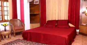Alpine Inn Home Stay - Image 5