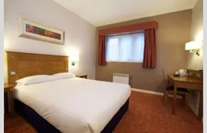 Travelodge Birmingham Castle Bromwich - Image 3