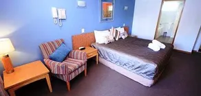 Unit 8 'Coolum Seaside', Coolum Beach - Image 4