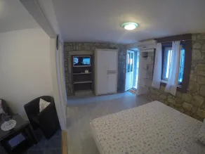 Split City Center Apartments - Image 3