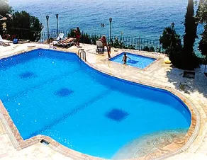 Kirtay Beach Motel - Image 3