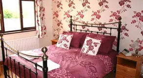 Emerald Bank Cottage - Image 5