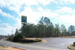 Americas Best Value Inn and Suites Macon - Image 2