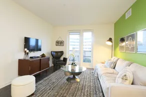 Exclusive Downtown LA Brilliant Suite - Image 1