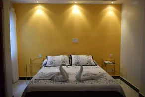 Hotel De Las Artes - Image 5