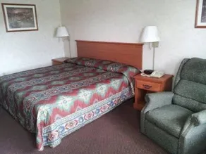 Deerfield Inn Humboldt - Image 4