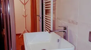 Apartment San Colombano - Image 2