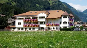 Hotel Enzian - Image 2