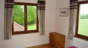 Lakeside Bed and Breakfast - Image 2