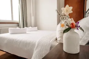 La Riva - Image 2