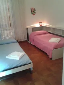 Sun Holiday Home - Image 3