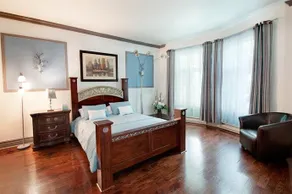 Montreal Chateau - Image 5
