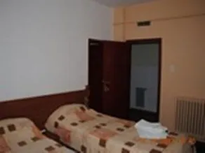 Trevi Hotel - Image 4