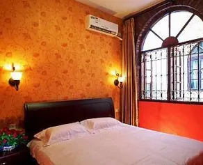 Golden Thirties Villa - Image 5