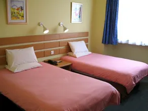 Home Inn Nantong Zhonghuayuan - Image 3