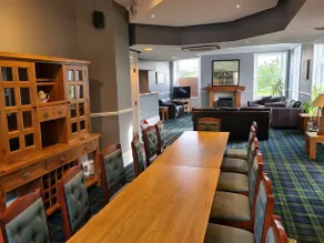 Station Hotel - Image 4