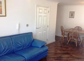 Styles Apartments - Image 3