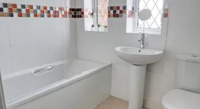 Low Cost, 4 Bed with Parking & Large Garden 05 - Image 3