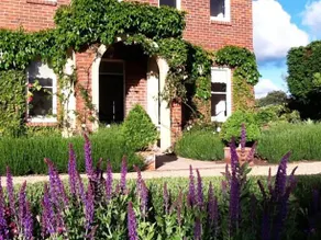 Ellesmere House - Image 2