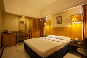 M.M. Hotel - Image 2