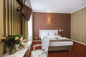 Hotel Court Park - Image 4