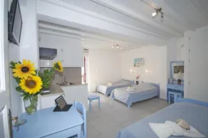 Marsoula's Studios - Image 4
