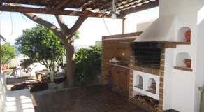 Apartamento en zona residencial con vistas al mar. - Image 2