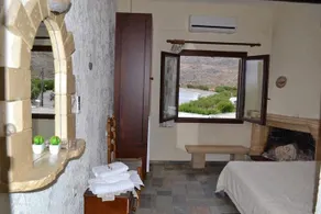 Athena Rooms - Image 5