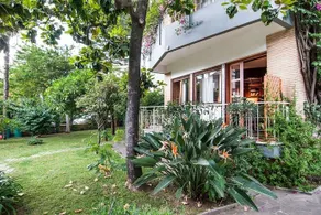 La Casa Di Famiglia - Image 2