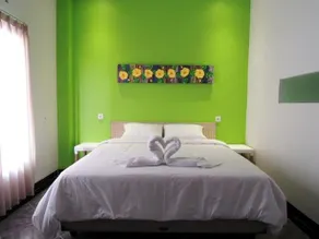 Grass Bed and Breakfast - Image 2