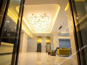 Holiday inn Aegean Port - Image 5