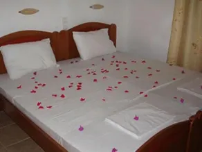 Rainbow Studios Zante - Image 3