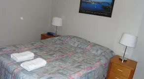 Manly Seaside Holiday Apartments - Image 2