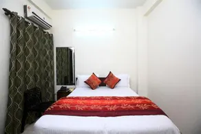 Oyo Rooms Sector 38 - Image 3