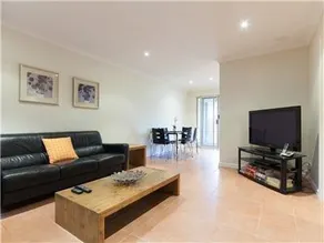 Garden City Short Stays - Image 5