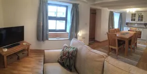 Iris Cottage - Image 5