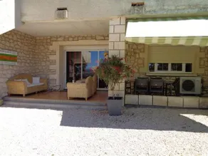 Gîtes Le Mas du Vieux Chêne - Image 2